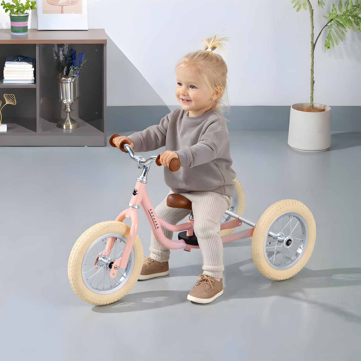 Køvapää Trike - 2 in 1 Loopfiets - 1.5 t/m 4 jaar - Met Naamsticker - 12 inch – Loopfiets - Roze — afbeelding 5