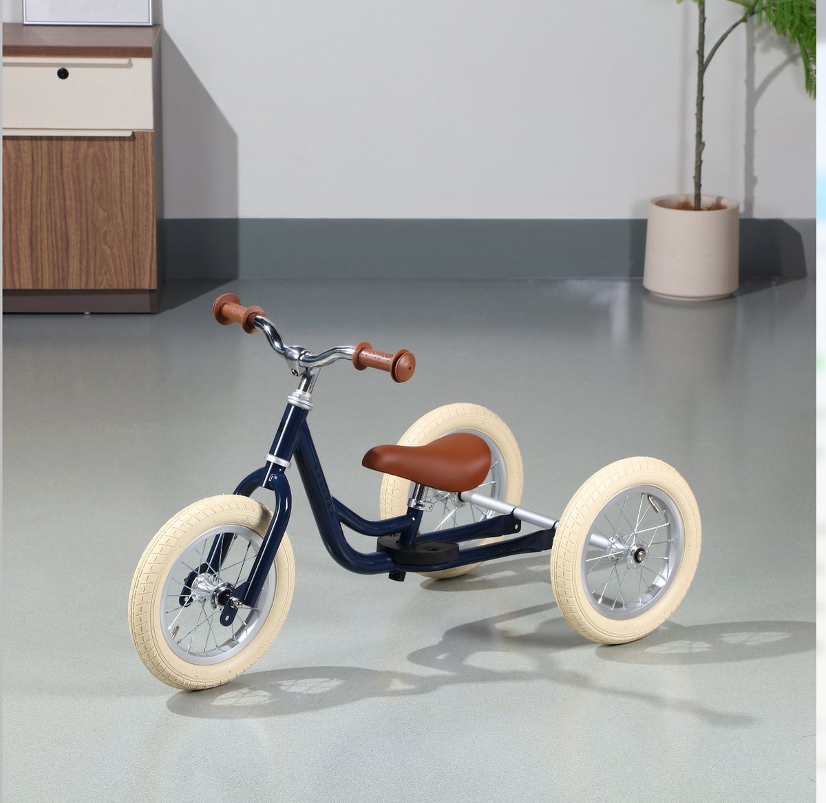 Køvapää Trike - 2 in 1 Loopfiets - 1.5 t/m 4 jaar - Met Naamsticker - 12 inch – Loopfiets - Blauw — afbeelding 10