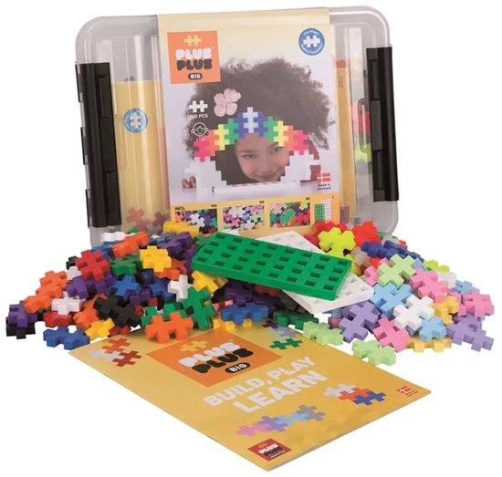 Plus-Plus BIG opbergbox 200 stuks, open met bouwstenen verspreid, instructieboekje en een groene basisplaat.