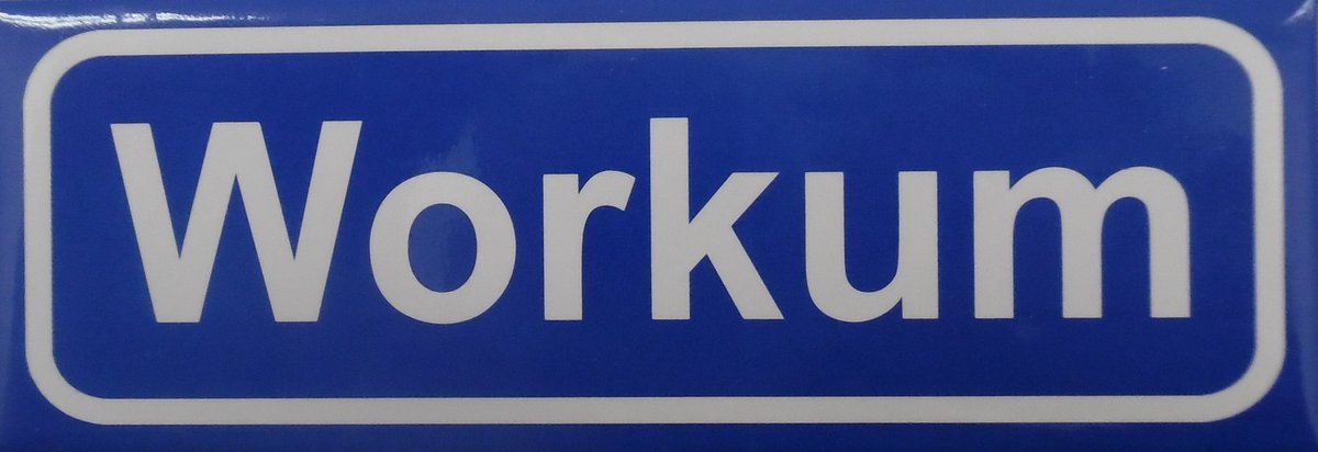 Souv© - koelkast magneet - plaatsnaam bord - kombord - souvenir - koelkastmagneetje - relatiegeschenk Workum