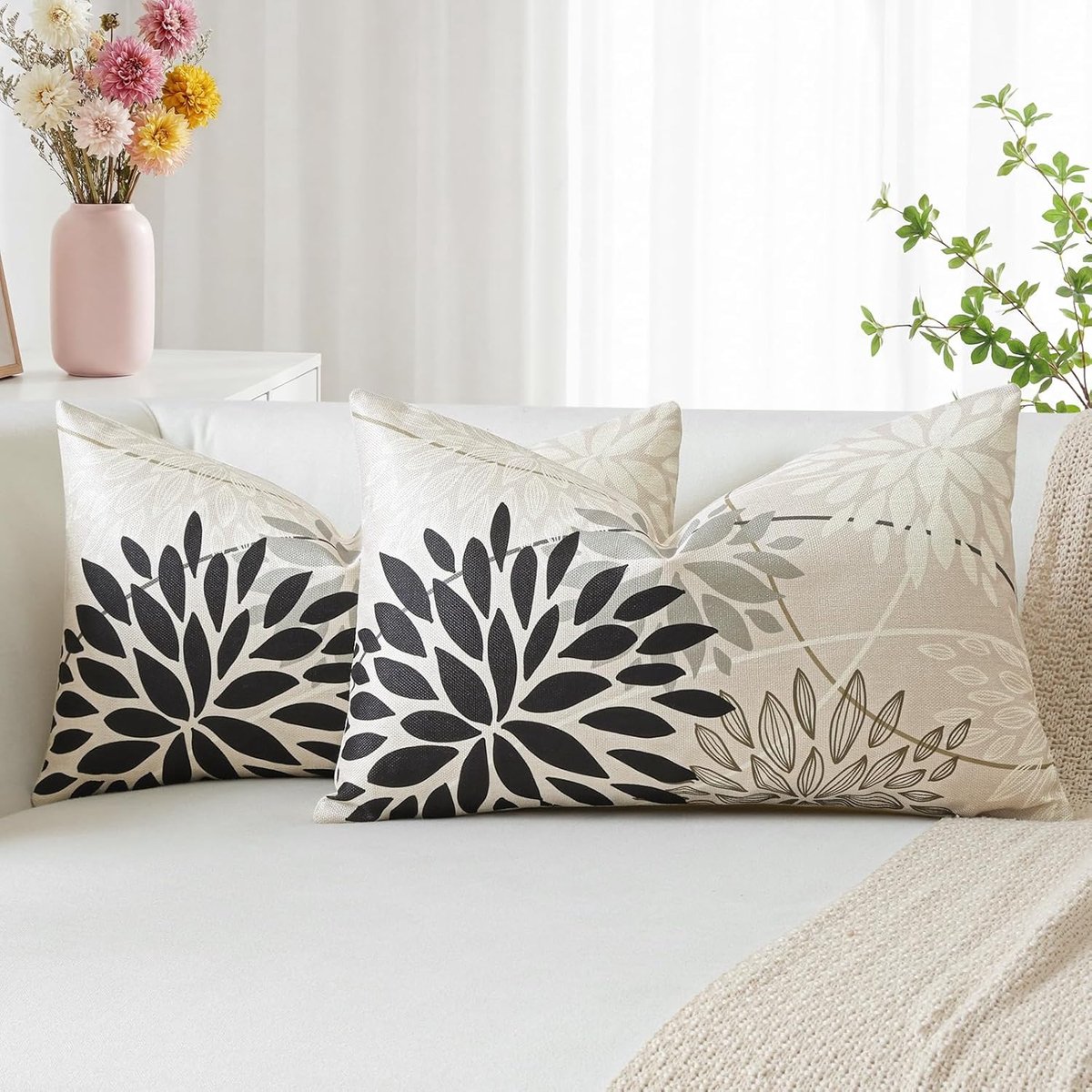 Kussenhoezen set van 2 - 40 x 60 cm - zwart en lichtgrijs linnen - elegante lentedecoratie - ShopVlot