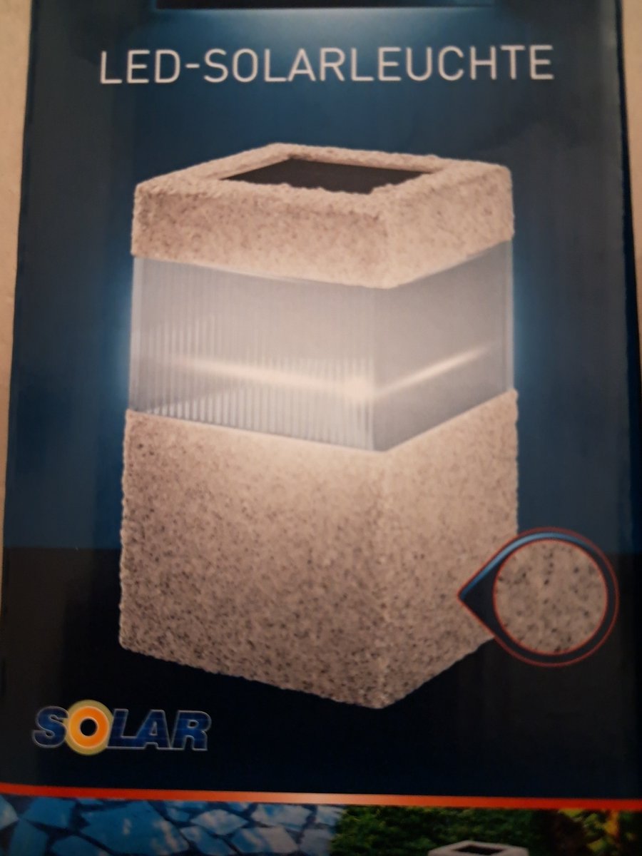 Livarno lux Solar LED Buitenlamp - Duurzame LED met wit licht - 10 x 10 x 23.5 cm - Lichtgrijs- Vierkant