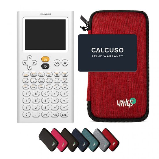 Witte NumWorks grafische rekenmachine, rode beschermhoes met WYNGS logo en CALCUSO PRIME WARRANTY kaart. Onderste hebben 6 hoesjes in verschillende kleuren.