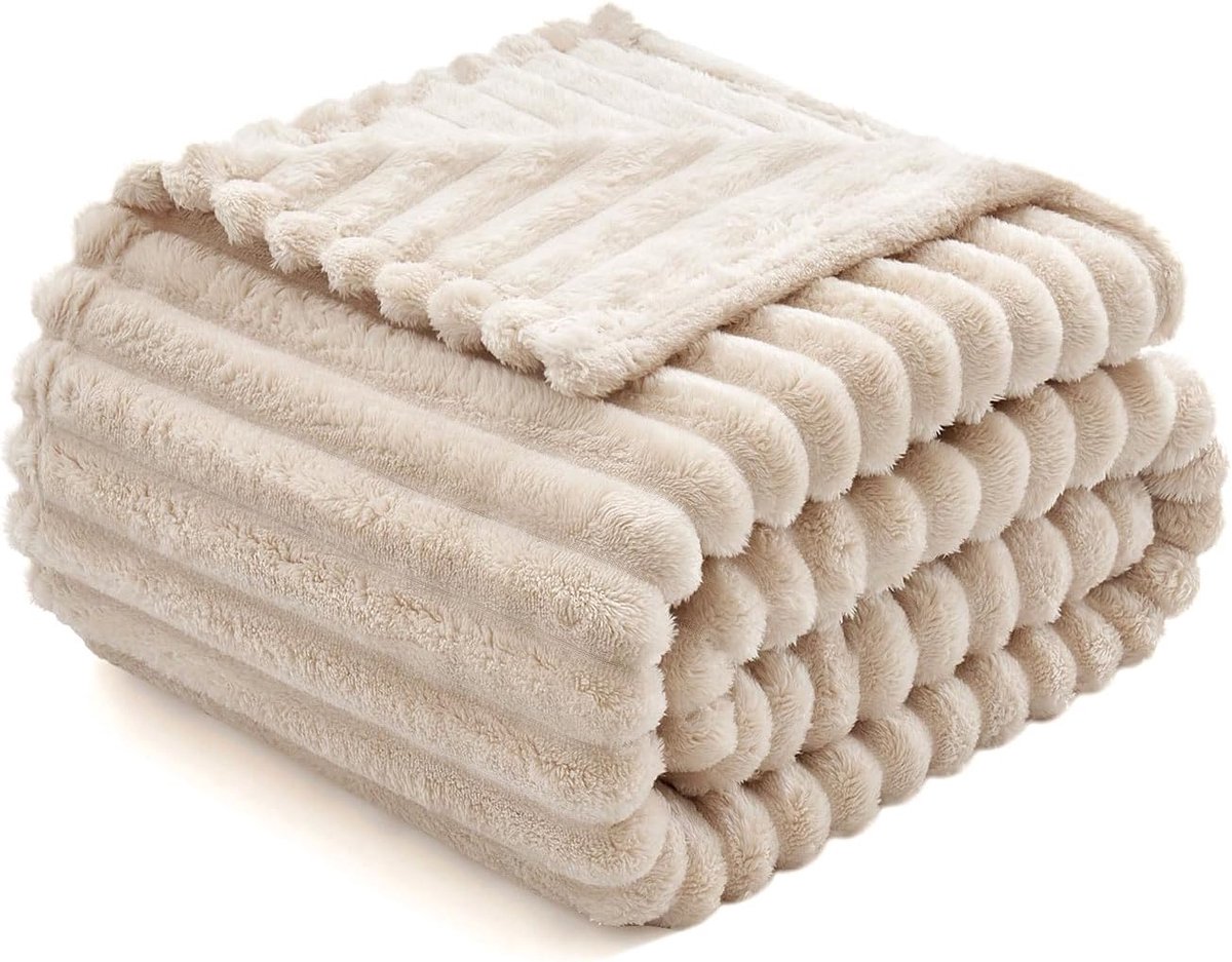 SnelShoppen - Fleece Throw Blanket 150x200 cm Beige - Zachte Warm Comfy Plaid voor Sofa, Corduroy Look Fluffy Dekentje voor Bed, Kinderkamer en op Rei