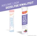 Twee tubes Dextro Energy ZERO CALORIES Berry flavour, één kleiner dan de ander. Tekst: 'NIEUWE LOOK DEZELFDE KWALITEIT'.