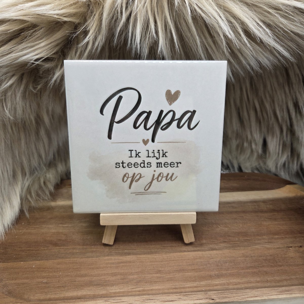 CreaCraft Spreuktegel “Papa ik lijk steeds meer op jou” – Cadeau tegeltje – Trendy nu – Papa - Vaderdag – Verjaardag - Zomaar – Cadeau – Incl standaard – Wenstegeltje
