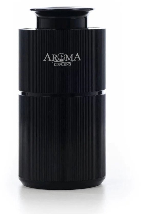 Zwarte, geribbelde Aroma diffuser op een witte achtergrond.