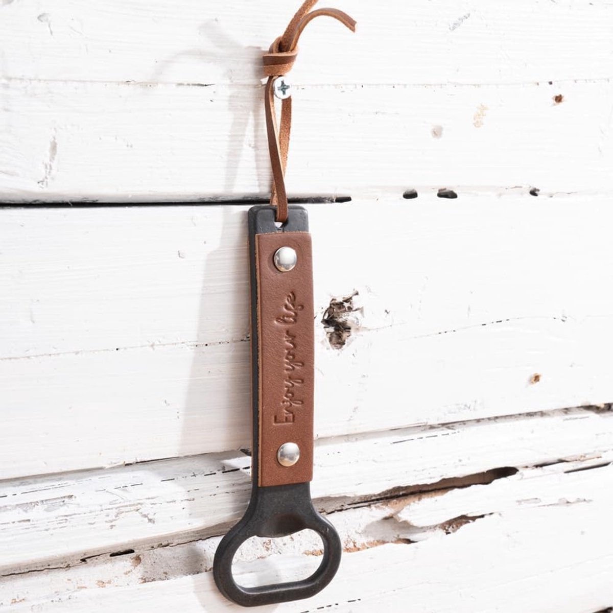 Handgesmede Bierflesopener - Donker - 13 cm - Gietijzer met Lederen Handgreep - Voor Bierliefhebbers