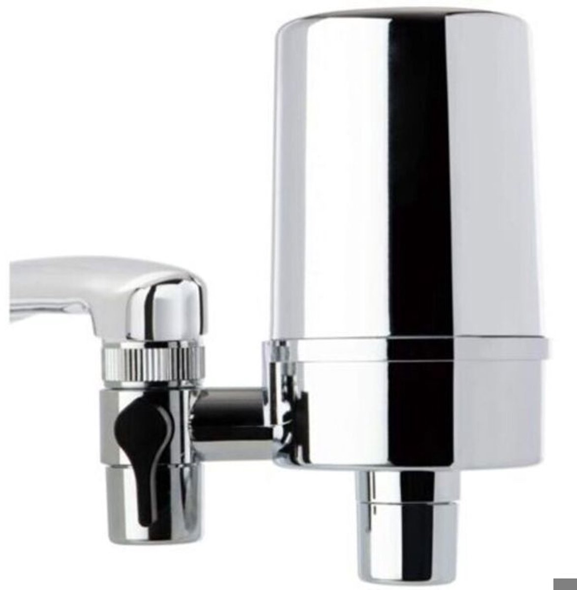 Waterfilters Geschikt voor keukens, badkamers of wastafels in campers; levensduur tot 500 gallons; verchroomde afwerking.
