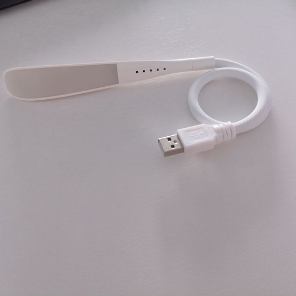 Set van twee USB-leeslampjes met 14 leds, dimbare aanraakschakelaar en flexibele zwanenhal
