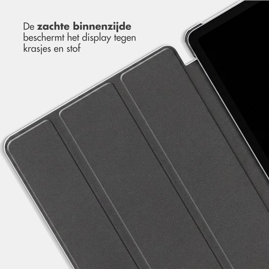 Étui vert foncé avec texte : "L'intérieur doux protège l'écran des rayures et de la poussière."