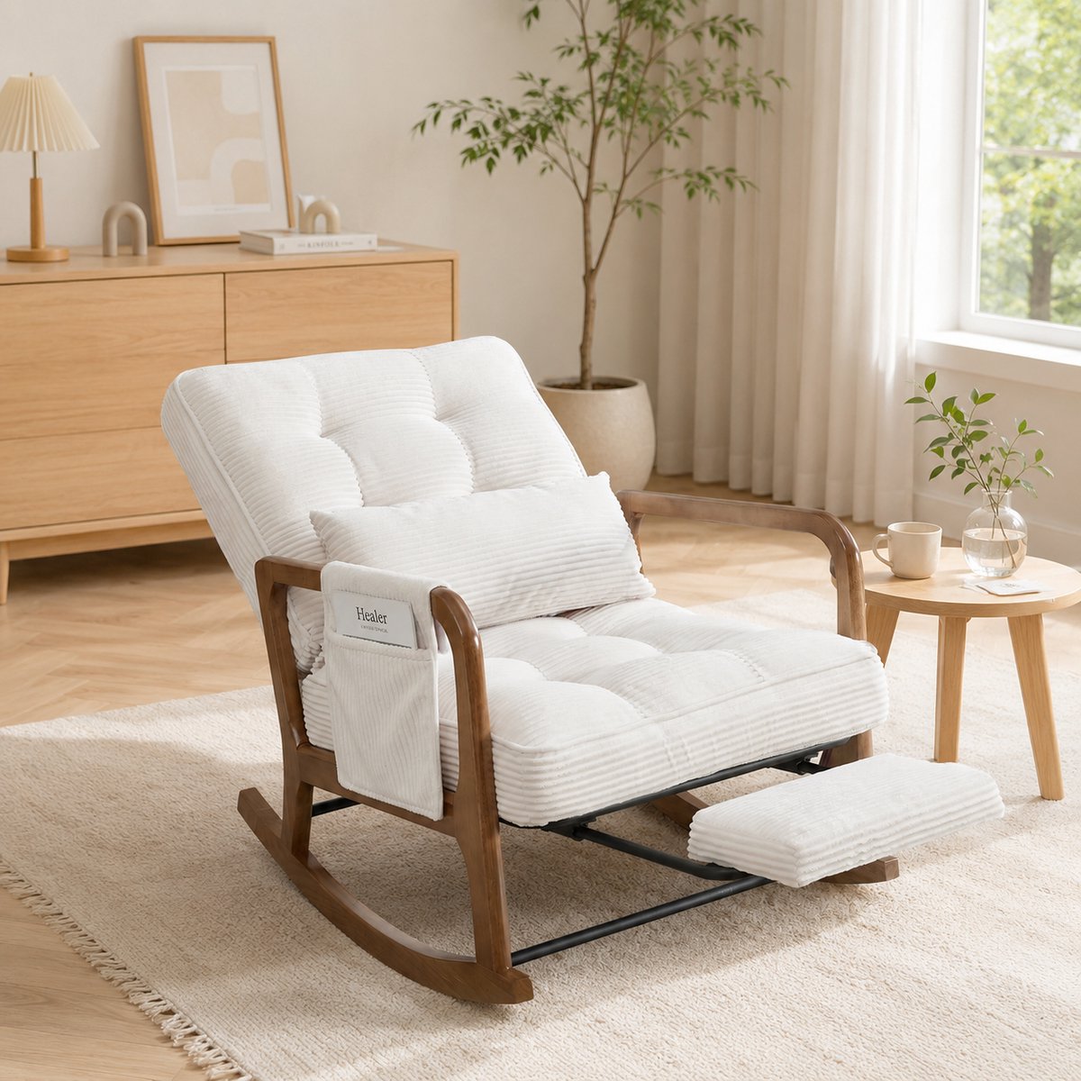 Schommelstoel - Relaxstoel - Babykamer - Fauteuil - Ergonomisch - Verstelbare rugleuning - Met zijzakken - Met voetpedaal - Met lendensteun - Houten stoelpoten - Modern design - Stof - Beige