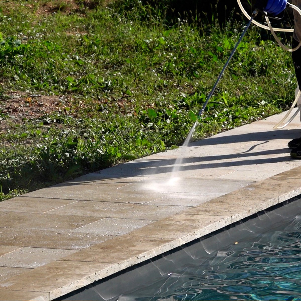 Waterafstotende olieafstotende behandeling voor terras - Oplosmiddelhoudende waterafstotende behandeling met langdurig effect: A