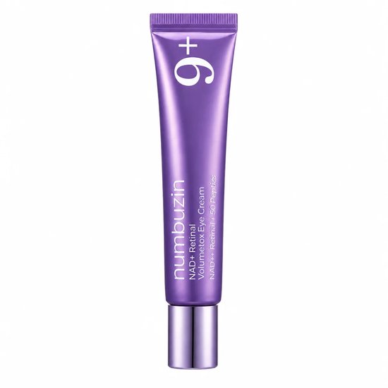 Paarse Numbuzin oogcrème tube met grote '9+' erop, 'NAD++ Retinal Volumetox Eye Cream +50 Peptides' tekst.