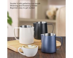 Melkopschuimkan Roestvrijstaal - Opschuimkannetje Koffie - Koffie Bereiden - Verbreed Handvat - 450 ml - Zilver