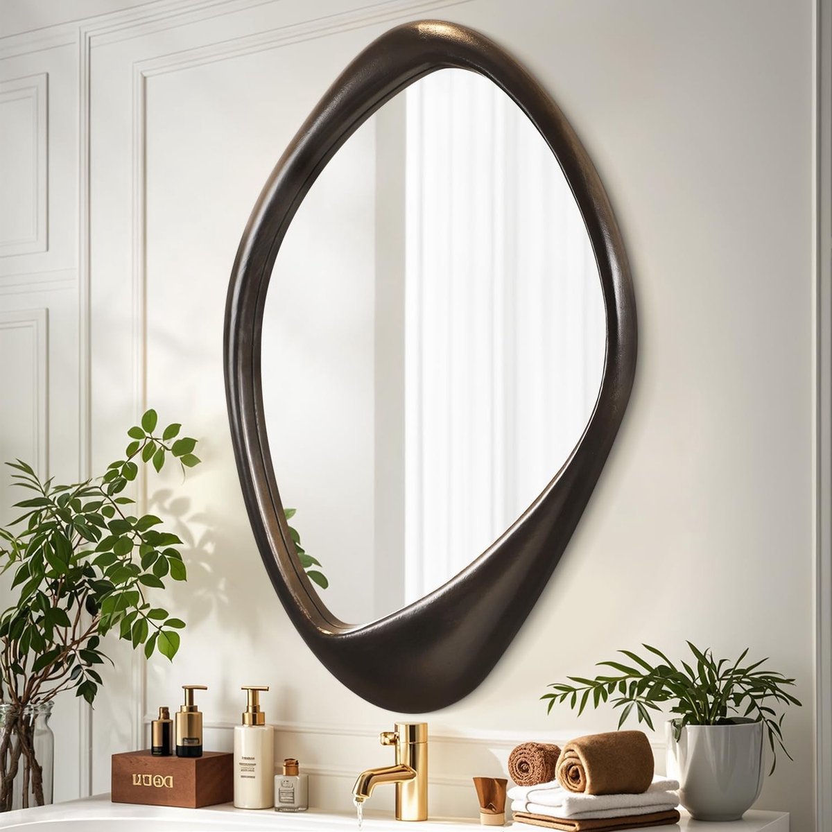 Grote Asymmetrische Wandspiegel, 60 x 40 cm, Retro Onregelmatige Make-up Spiegel voor Badkamer, Slaapkamer, Woonkamer en Hal, Bruin Decoratief Accessoire