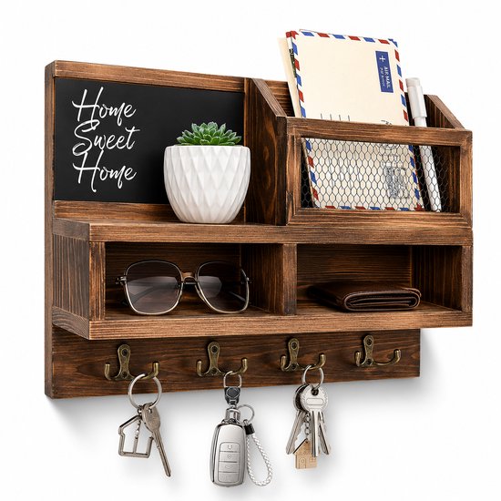 Donkerbruin houten wandrek met memobord, brievenhouder, legplanken en sleutelhaakjes met sleutels.