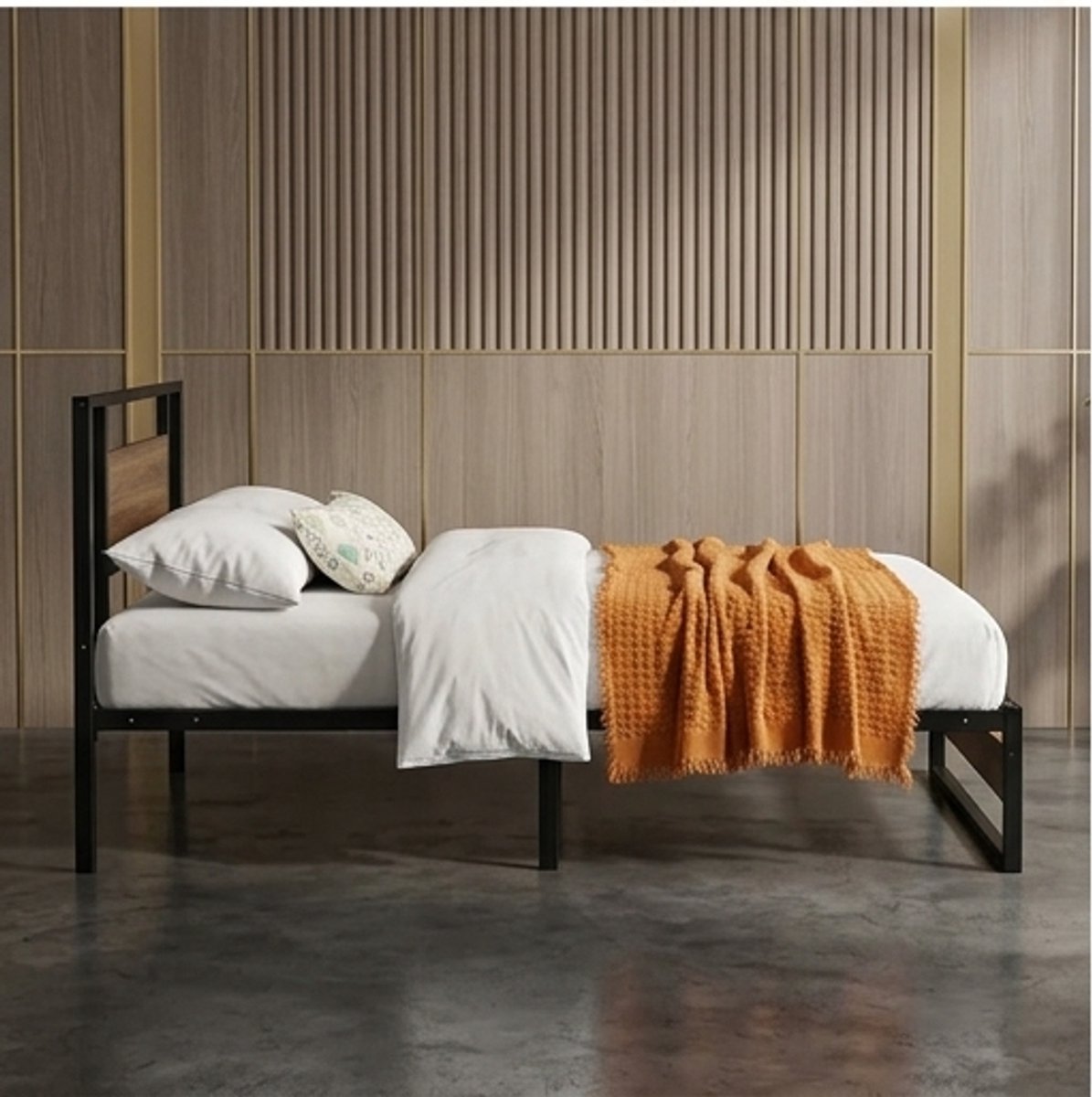 Luxe 90x200 cm Metalen Bedframe Villach Design – Modern Stalen Eenpersoons Bed met Houten Walnoot Accenten – Stevig Platform Bed Zwart/Walnoot – Kras- en Slijtvaste Afwerking- Mobili Bella