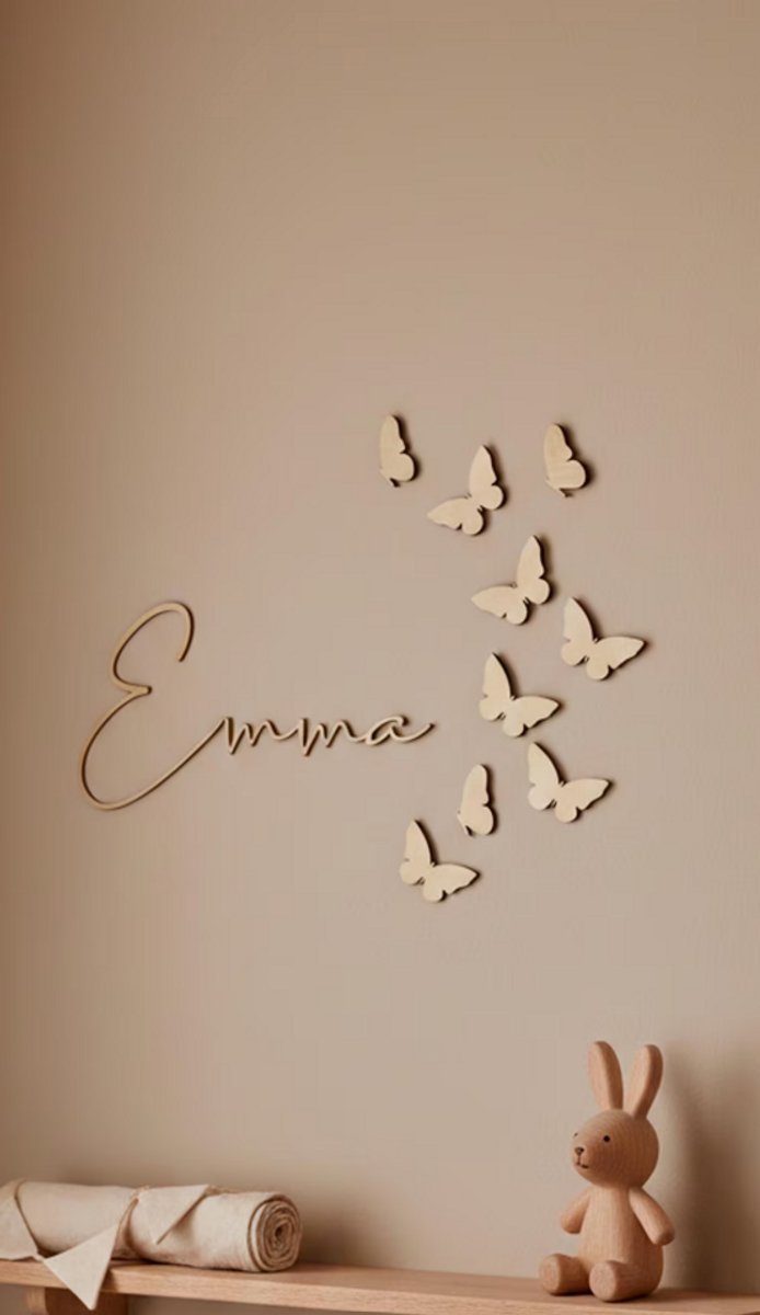 Gepersonaliseerde houten naam met 10 vlinders – muurdecoratie kinderkamer – baby meisje cadeau – kraamcadeau – houten naam bord – nursery decor – babykamer accessoire – uniek gepersonaliseerd cadeau
