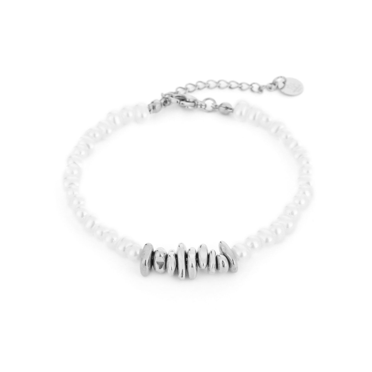 She life style - roestvrijstalen armband met onregelmatige witte parels en een centraal zilveren detail - Zilver kleurig