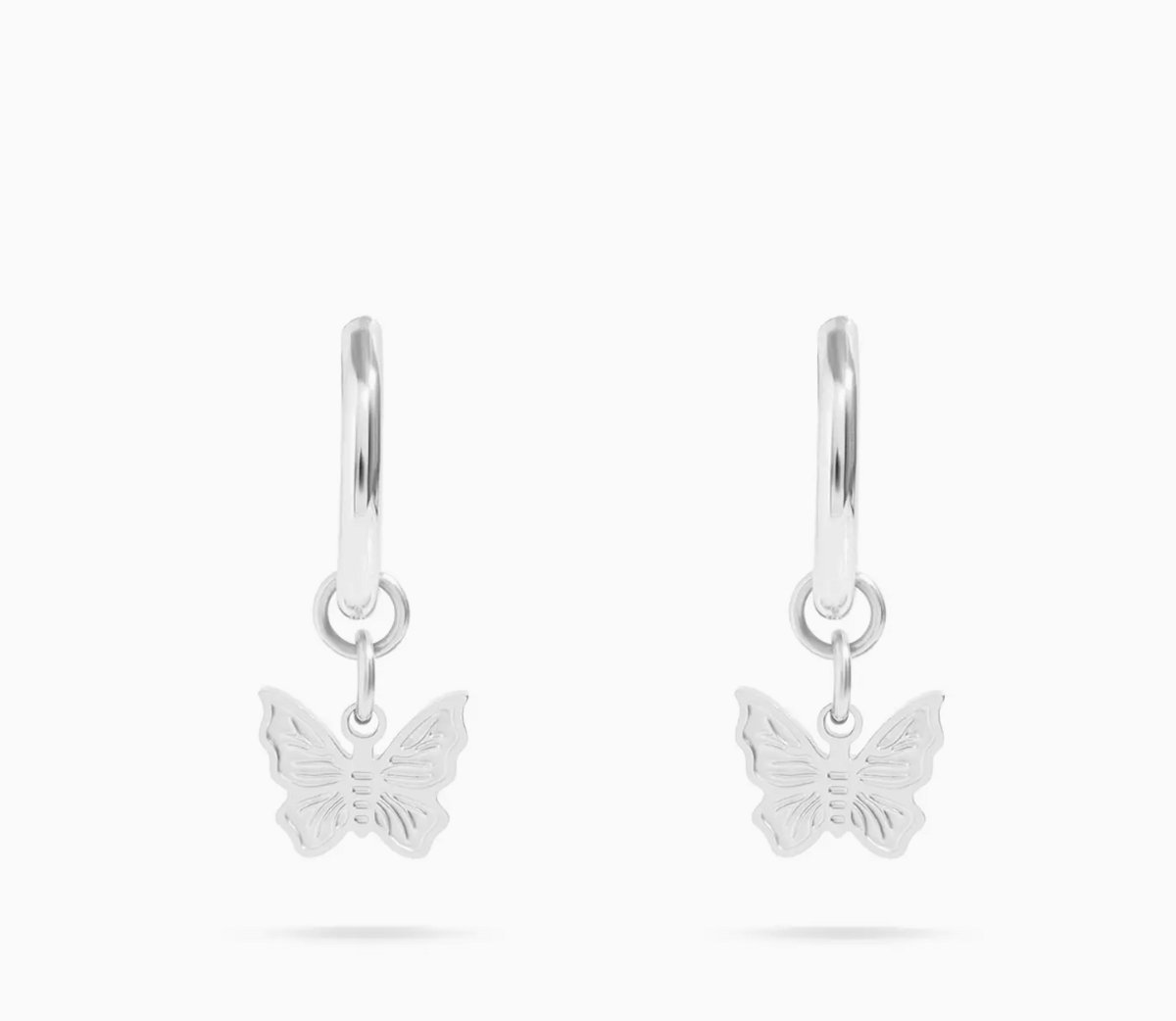 Vlinder Oorbellen - 2 Stuks - Kleur: Zilver - Vlinder / Butterfly - RVS / Roestvrij Staal - Hoge Kwaliteit - Oorbellen Set - Meerdere Oorbelgaatjes - Oorbellen / Earrings - Oor Versiering - Gouden Oorbellen - Dames / Vrouw - Cadeau