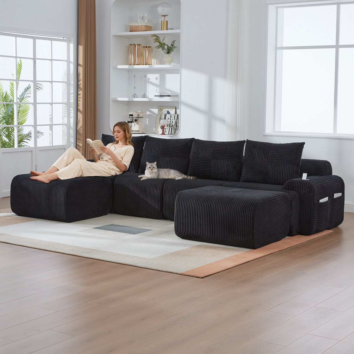 Modulaire corduroy bank voor 4 personen (met 2 voetenbankjes), vrij combineerbaar, inclusief bekerhouders en opbergvak aan de zijkant, ideaal voor woonkamers, familiekamers en andere ruimtes. Zwart