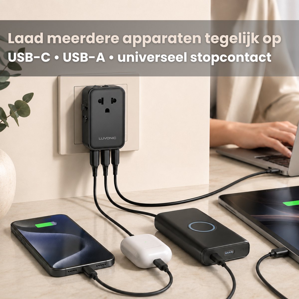 Luvonic® Wereldstekker - Universele Reisstekker met USB-C & USB-A - Reisadapter voor Europa, UK, USA & Australië - Compacte Travel Adapter - Zwart - 2026 Model — cadeau in Gadgets - foto 4