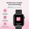 Zwarte smartwatch met mesh band, toont notificatie over ovulatie. Monitor je cyclus, stuur meldingen.