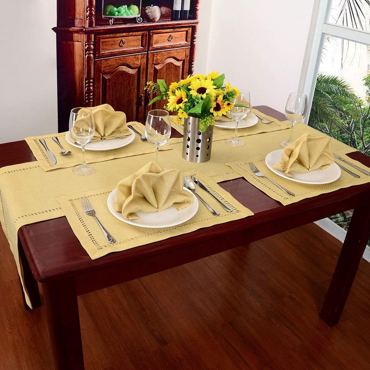 Eettafel Loper - Dressoir Sjaal - Tafel Decoratie - Handgestikt Ontwerp - 14x72 inch - Geel