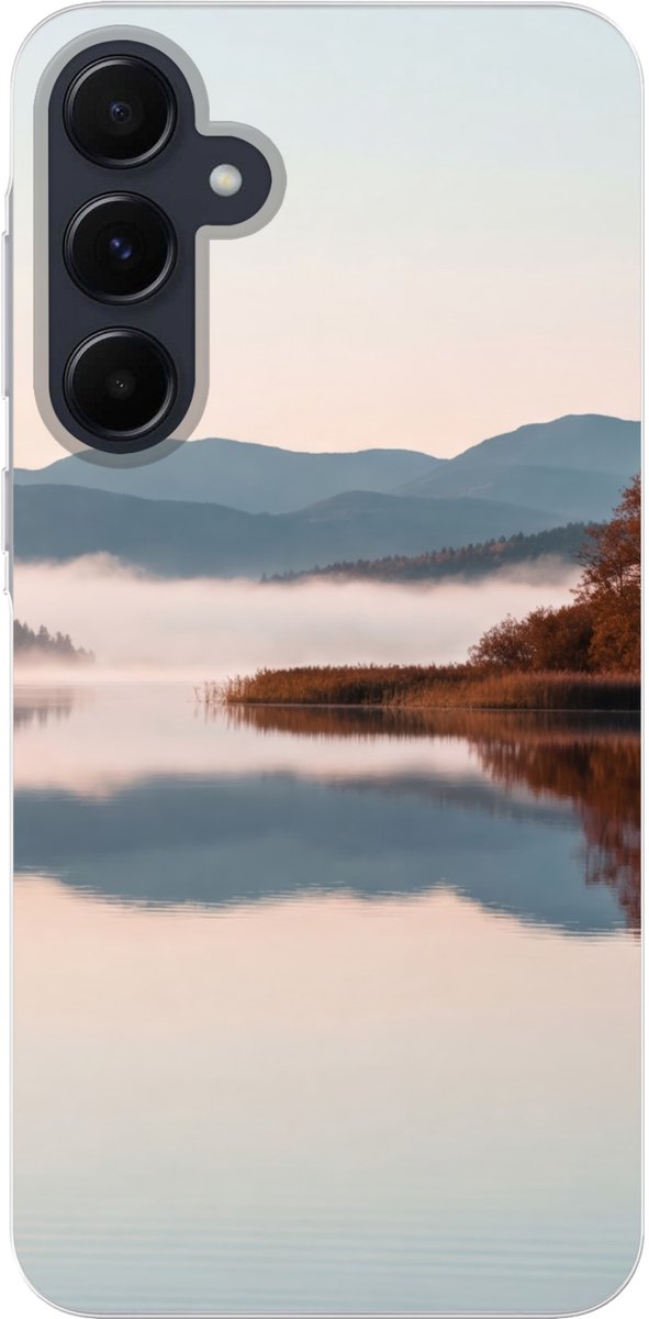 Telefoonhoesje Geschikt voor Samsung Galaxy A55 hoesje - Water - Bomen - Mistlaag - Siliconen Telefoonhoesje Telefoonhoesje