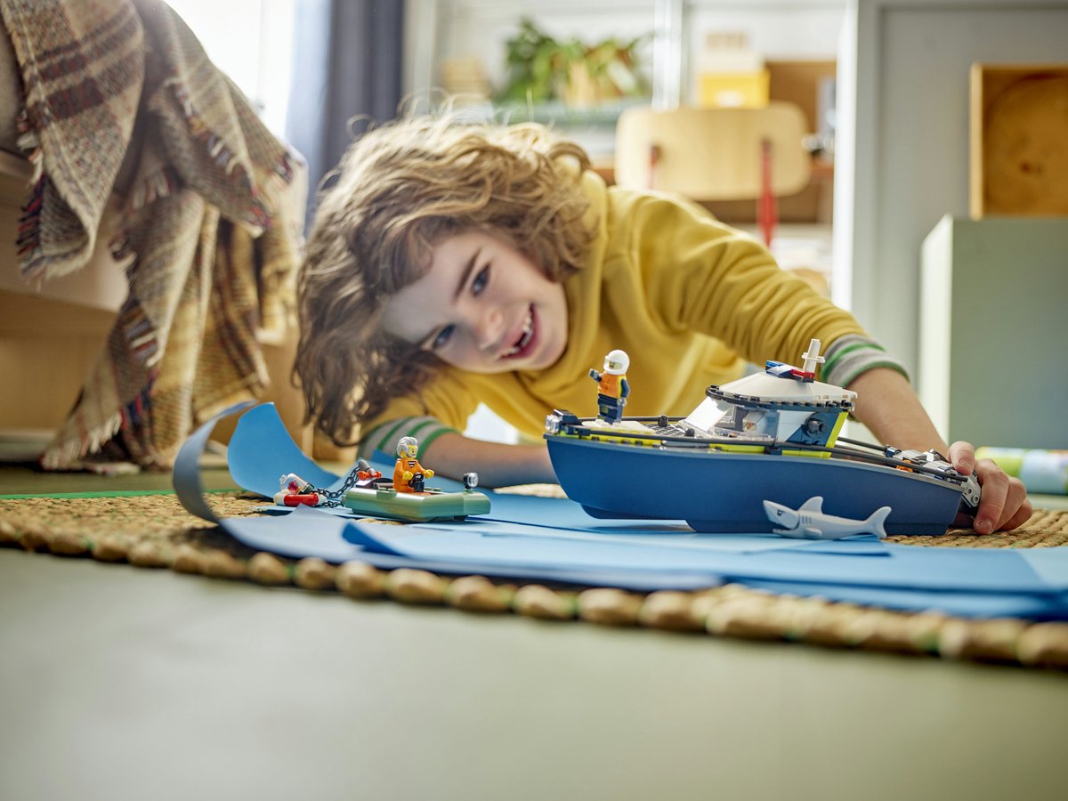 LEGO® City Achtervolging met Politieboot, Drijft Echt - 60456 — afbeelding 12