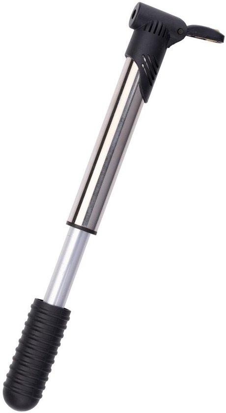 Een zilverkleurige mini fietspomp met een zwarte, ergonomische handgreep.