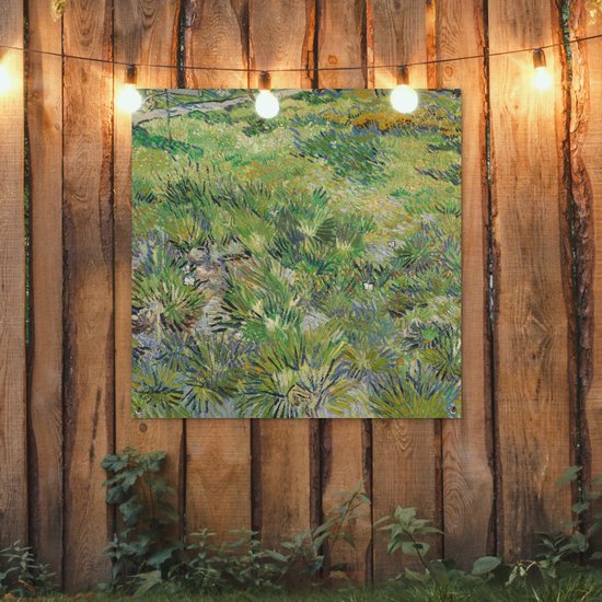 Tuinposter 100x100 cm - Tuindecoratie Grasveld met bloemen en vlinders - Schilderij van Vincent van Gogh - Poster voor in de tuin - Buiten decoratie - Schutting tuinschilderij - Tuindoek muurdecoratie - Wanddecoratie balkondoek