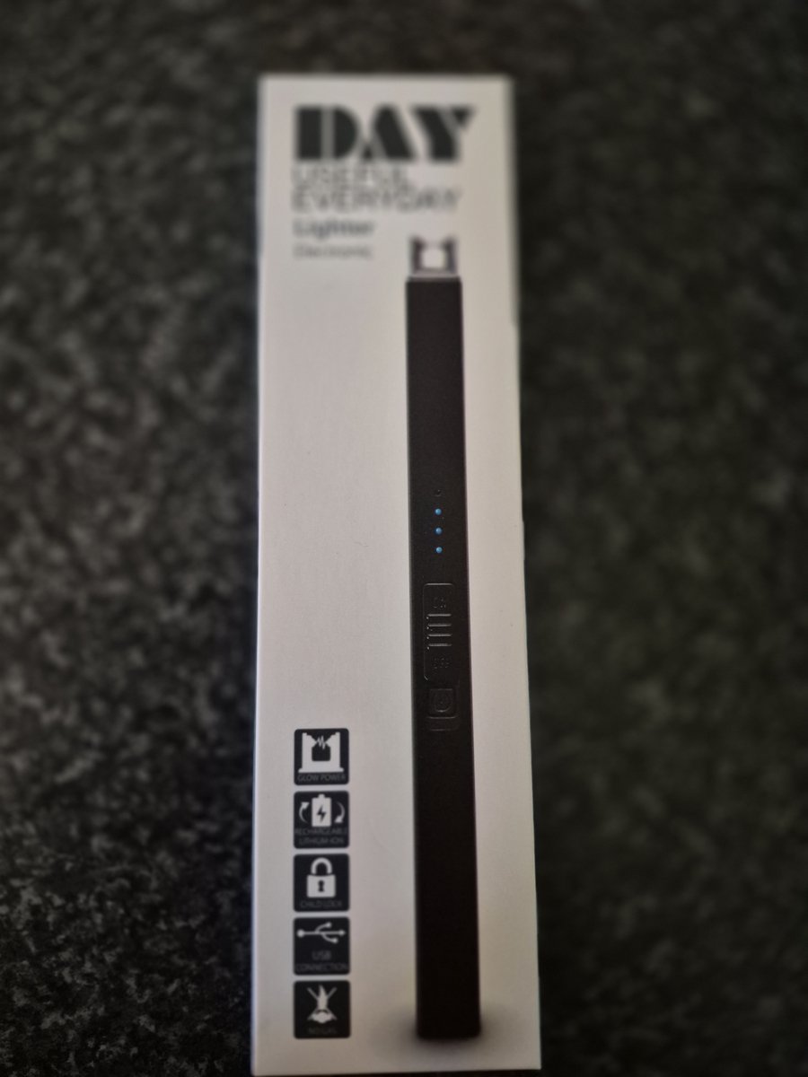 Day, Elektrische aansteker voor dagelijks gebruik, USB, zwart
