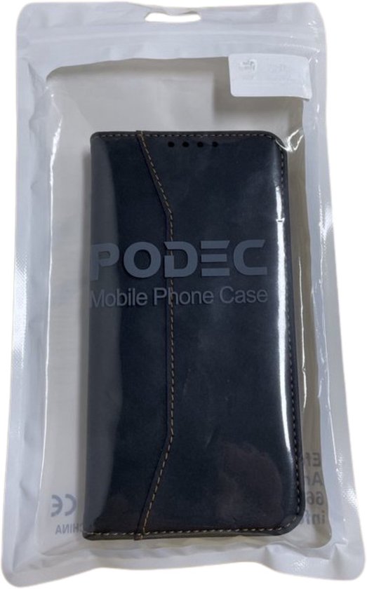 Zwart Padec telefoonhoesje in plastic verpakking.