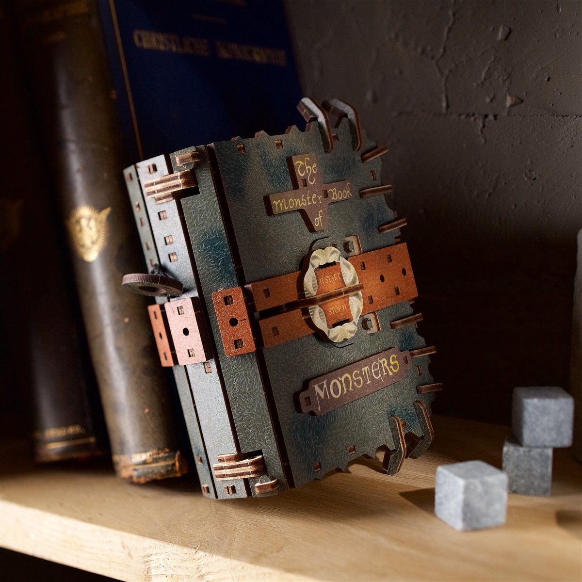 UGEARS 3D Modelbouw - The Monster Book Of Monsters™ - Harry Potter™ - Mechanisch Bouwpakket Hout - Educatief Speelgoed — afbeelding 15