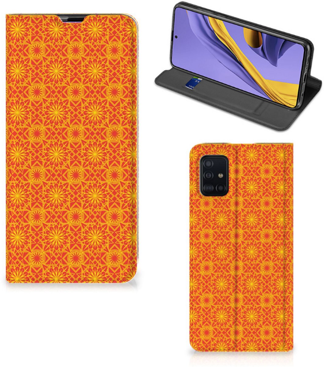 Samsung Galaxy A51 Hoesje met Magneet Batik Oranje