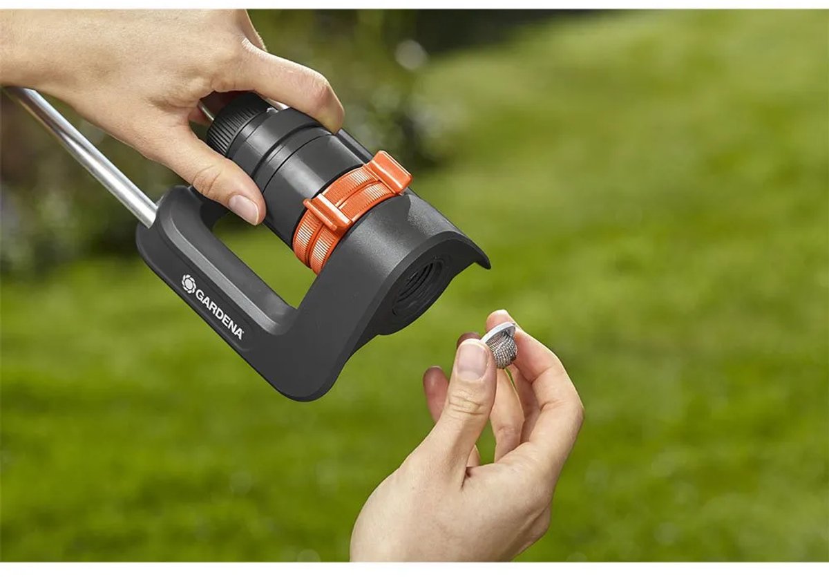 Gardena Arroseur oscillant Aqua M - Arroseur de jardin - 110 à 250 m²