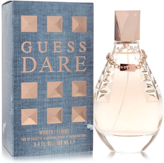 Guess Dare Eau de Toilette 100ml dames parfum in doos met jeansprint en rozegouden studs, met flesje met ketting en studs.