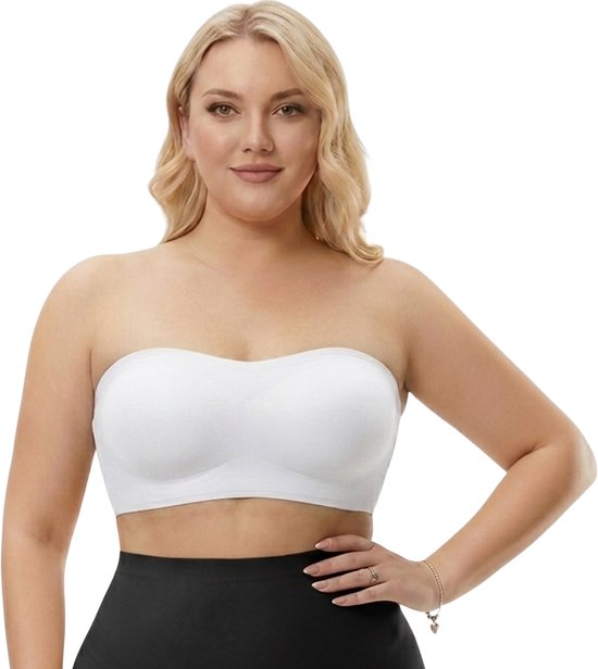 Strapless witte BH gedragen door een model met blonde krullen. Frontaal portret.