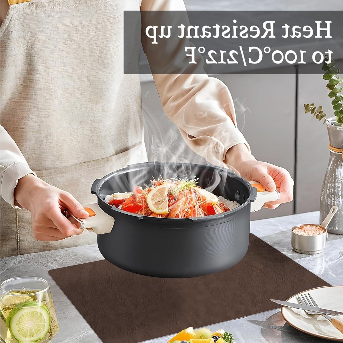 Set van 4 stijlvolle zwarte en bruine placemats voor een moderne tafelindeling