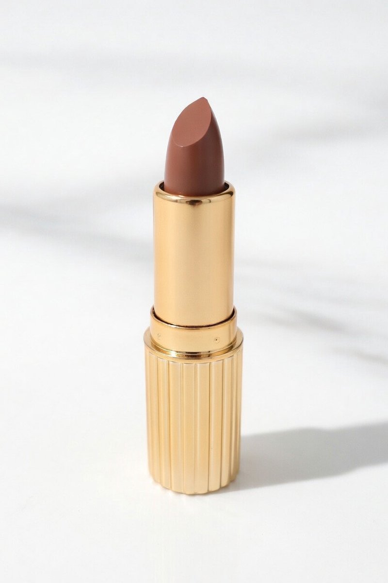 O’CHAIN Velvet Matte Lipstick – 02 Sable – Nude Bruin