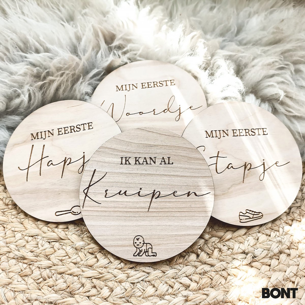 BONT | Mijlpaalcirkels Hout - Ik kan al kruipen! - Lasergravure - Baby - Rond - Milestone kaarten - Babyshower of kraamcadeau - Newborn - Weken en maanden - Zwanger - Geboorte cirkels