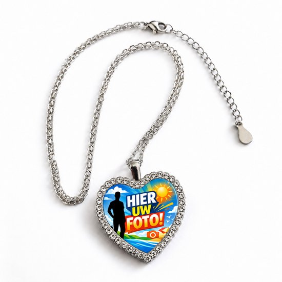 Collier Cœur Personnalisé avec Photo et Gravure – Chaîne Argentée avec Pendentif en Forme de Cœur – Impression Photo sur le Devant et Gravure de Nom au Dos – Cadeau Personnel pour Elle et Lui