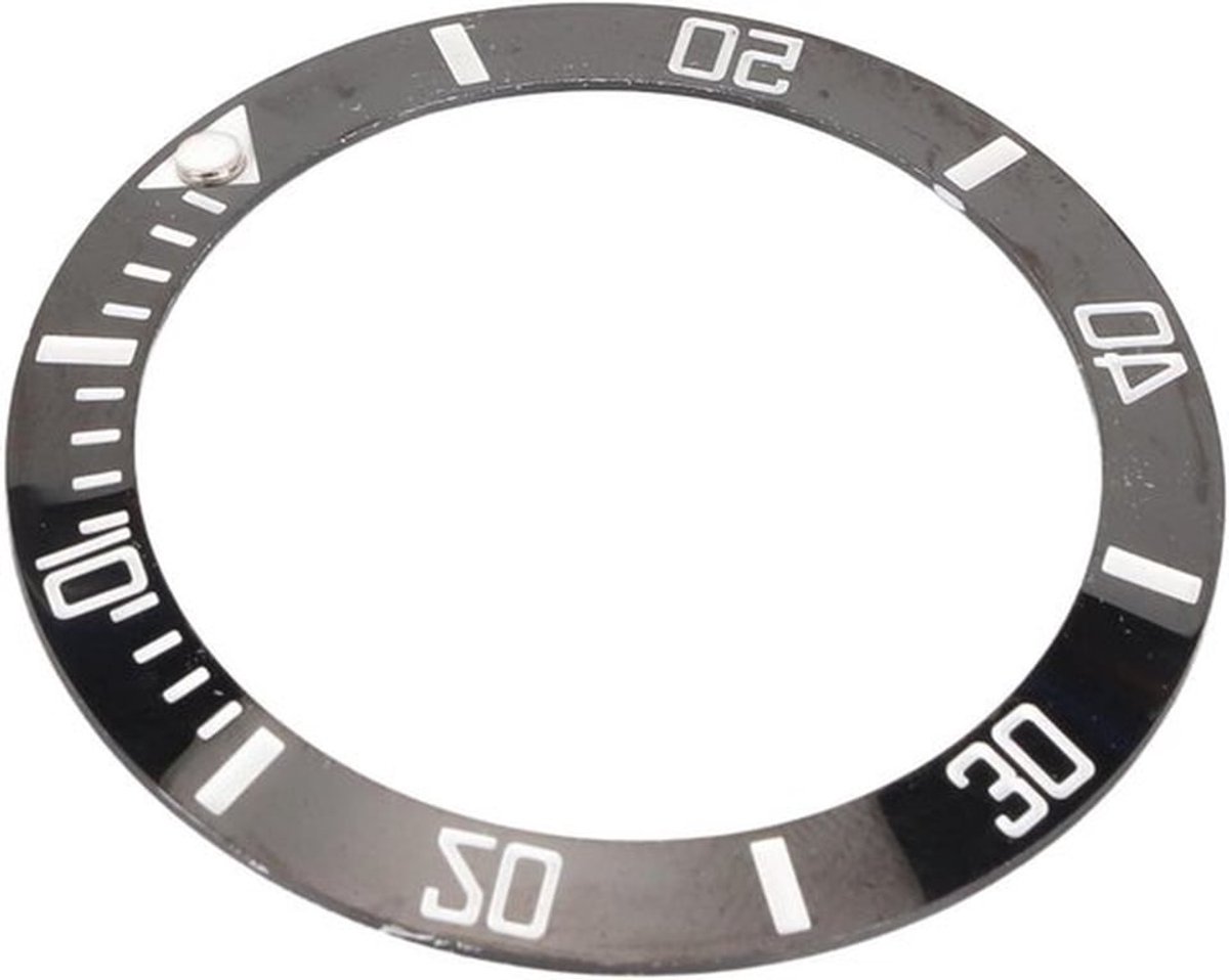 Lunette-inzetring 40 mm diameter keramisch helder ontwerp. Beschermt horloge tegen krassen.