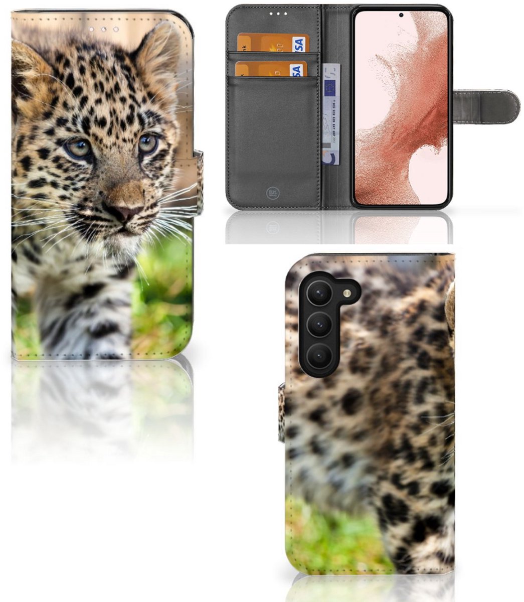 Samsung Galaxy S23 Telefoonhoesje met Pasjes Baby Luipaard