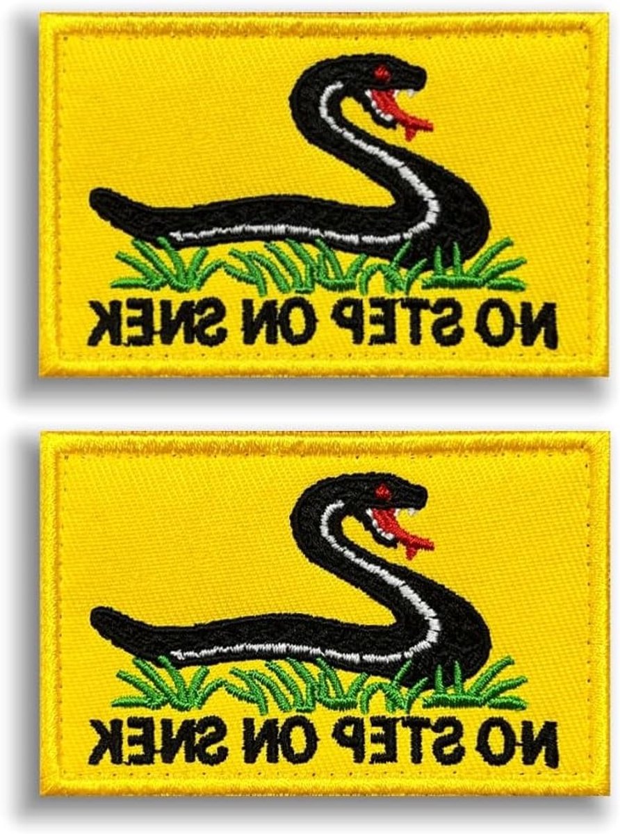 Embleem 'NO STEP ON SNEK' Borduurpatches voor Kleding en Accessoires, 2 Stuks, Perfect voor Uniformen, Rugzakken en Hoeden
