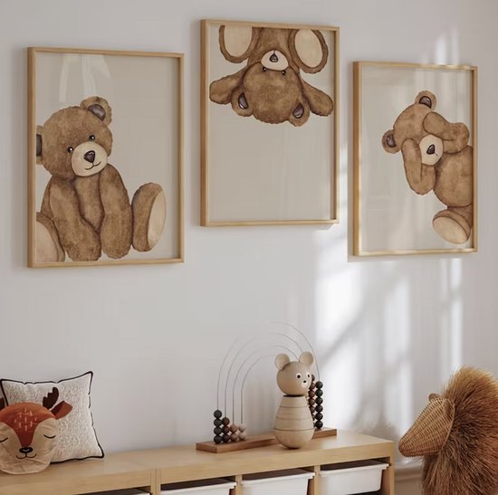Teddybeer Posters - 3 Stuks - Formaat: 21 x 30 CM / A4 - Beertje / Teddy - Exclusief Lijst - Poster Set - Slaapkamer / Babykamer Versiering - Decoratie - Wanddecoratie - Muurdecoratie - Wandposter - Hoge Kwaliteit - Drieluik - Babyroom / Bedroom — afbeelding 2