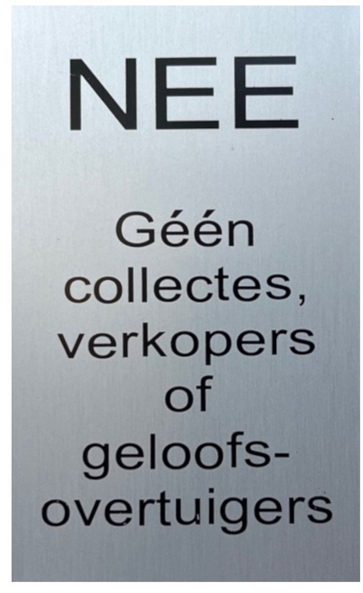 Geen verkoop aan de deur - NEE Geen collectes , verkopers of geloofsovertuigers deurbordje - Zwarte tekst op aluminium - 80 x 50 mm - Merk Xaptovi