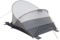 Een tweepersoons strandtent in wit, lichtgrijs en donkergrijs met openstaande voorflap.